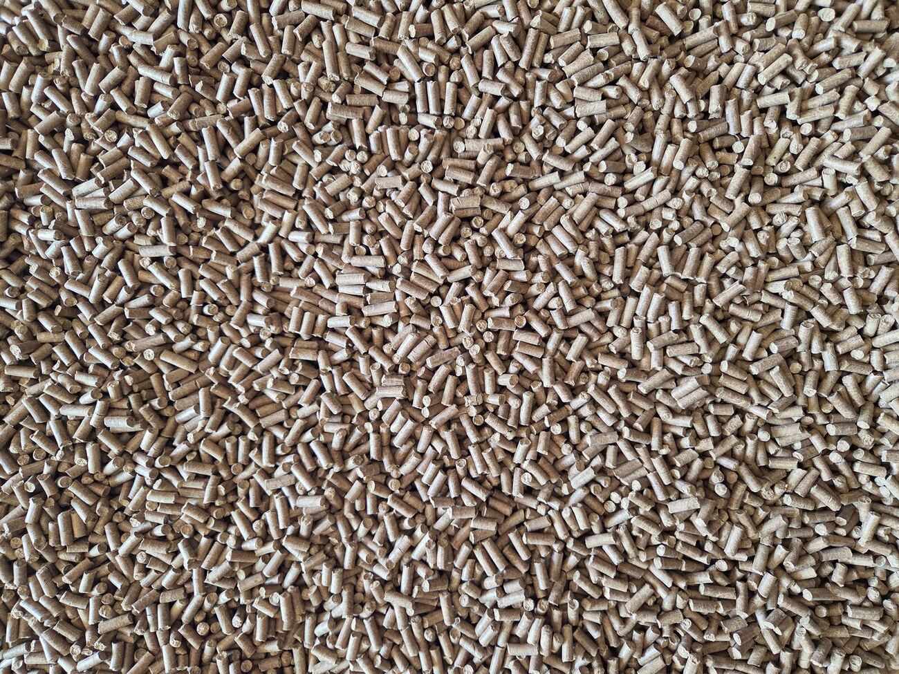Træpiller STANDARD 6 mm – Palle 1.050 kg – billede 2
